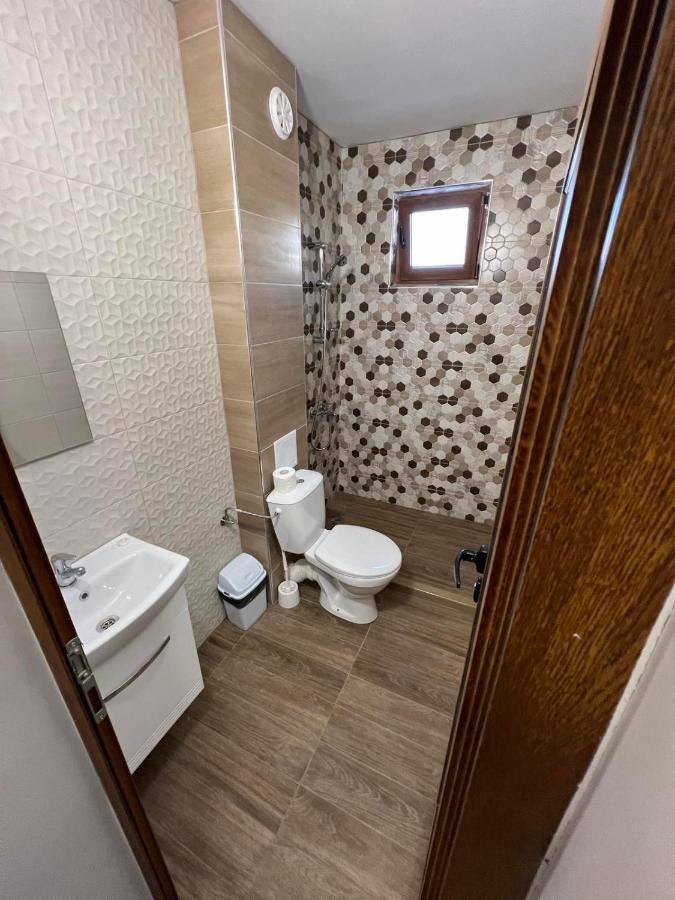 Stamatovi Family Hotel Pomorie Bagian luar foto