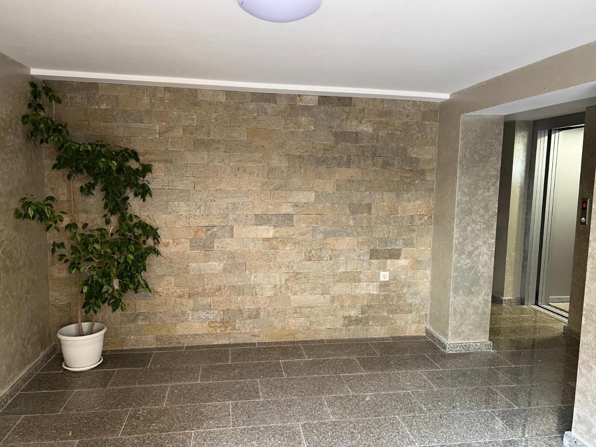 Stamatovi Family Hotel Pomorie Bagian luar foto